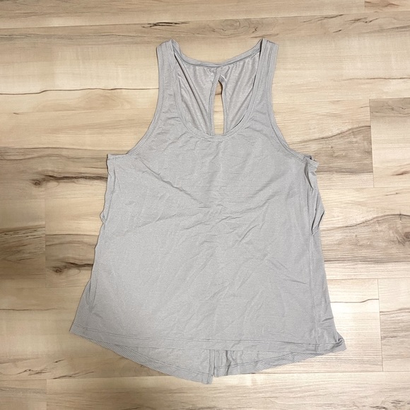 Lululemon open back tank top - Picture 2 of 4